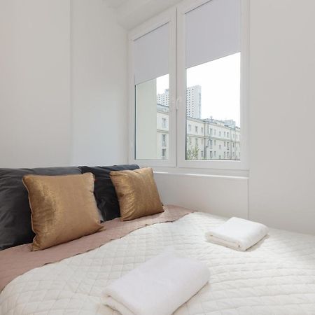 Fashionable City Center Apartment By Noclegi Renters Varsó Kültér fotó